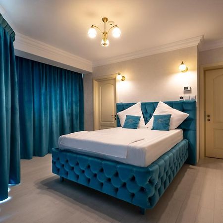Hotel Casa Fiori Bukarest Kültér fotó