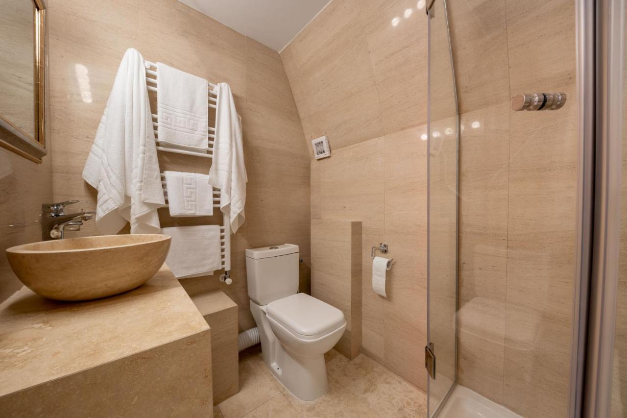 Hotel Casa Fiori Bukarest Kültér fotó