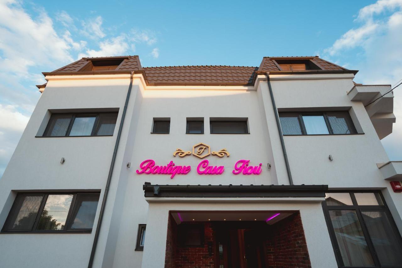 Hotel Casa Fiori Bukarest Kültér fotó