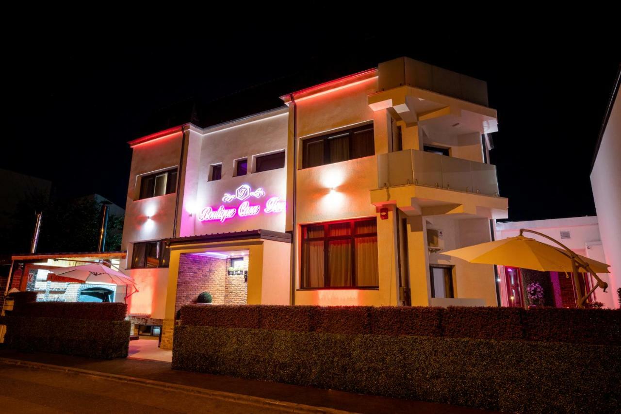 Hotel Casa Fiori Bukarest Kültér fotó