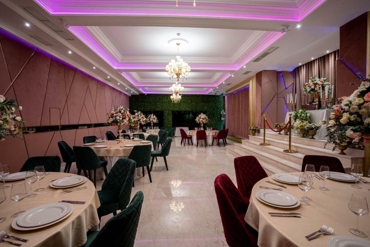 Hotel Casa Fiori Bukarest Kültér fotó