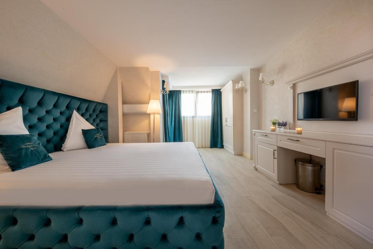 Hotel Casa Fiori Bukarest Kültér fotó
